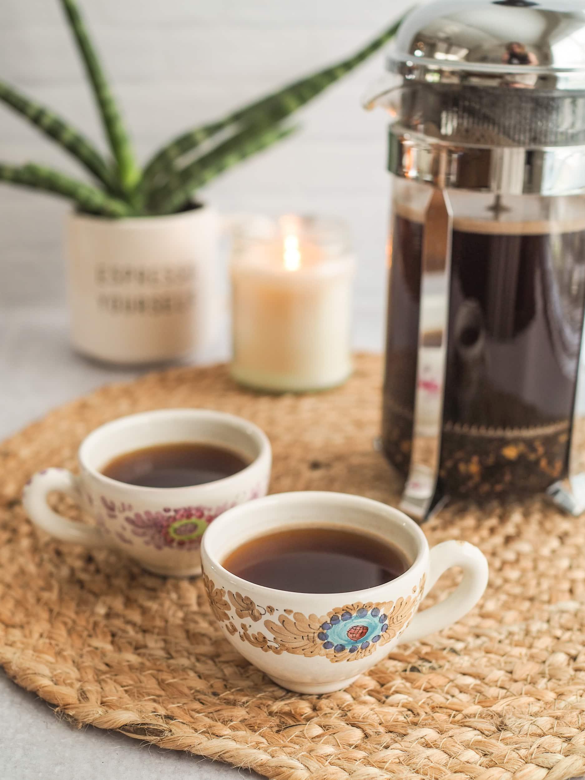 cardamom coffee in a glass mug