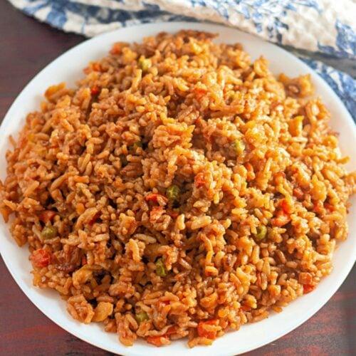 Ingredients for Dutch stamppot fried rice laid out on a wooden table