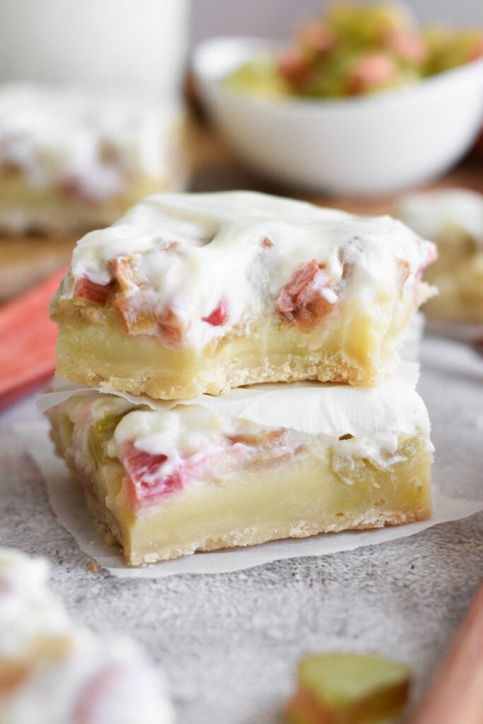 buttery rhubarb custard bars with a flaky crust