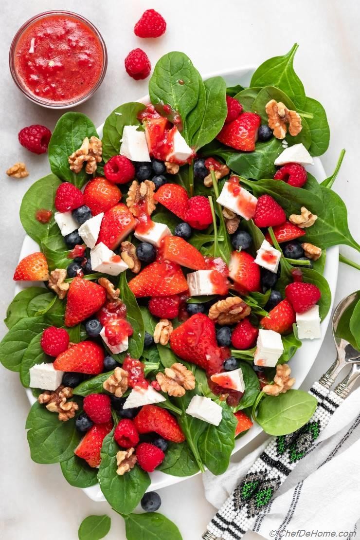 fresh strawberry spinach salad with raspberries and balsamic vinaigrette
