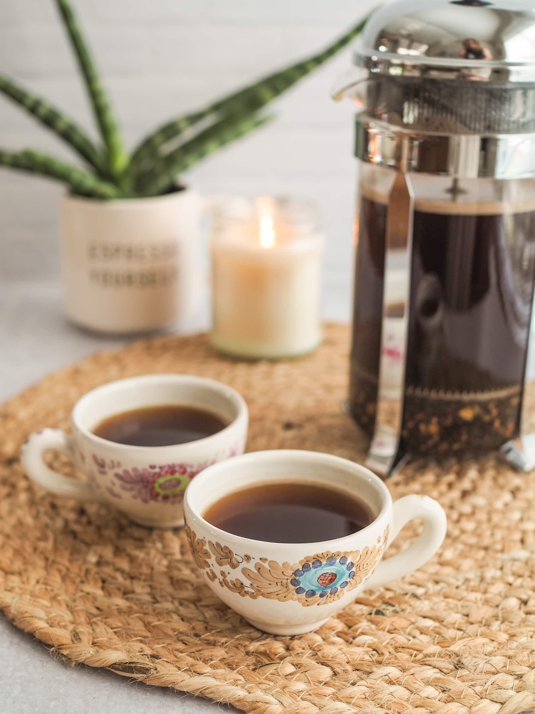 cardamom coffee in a glass mug