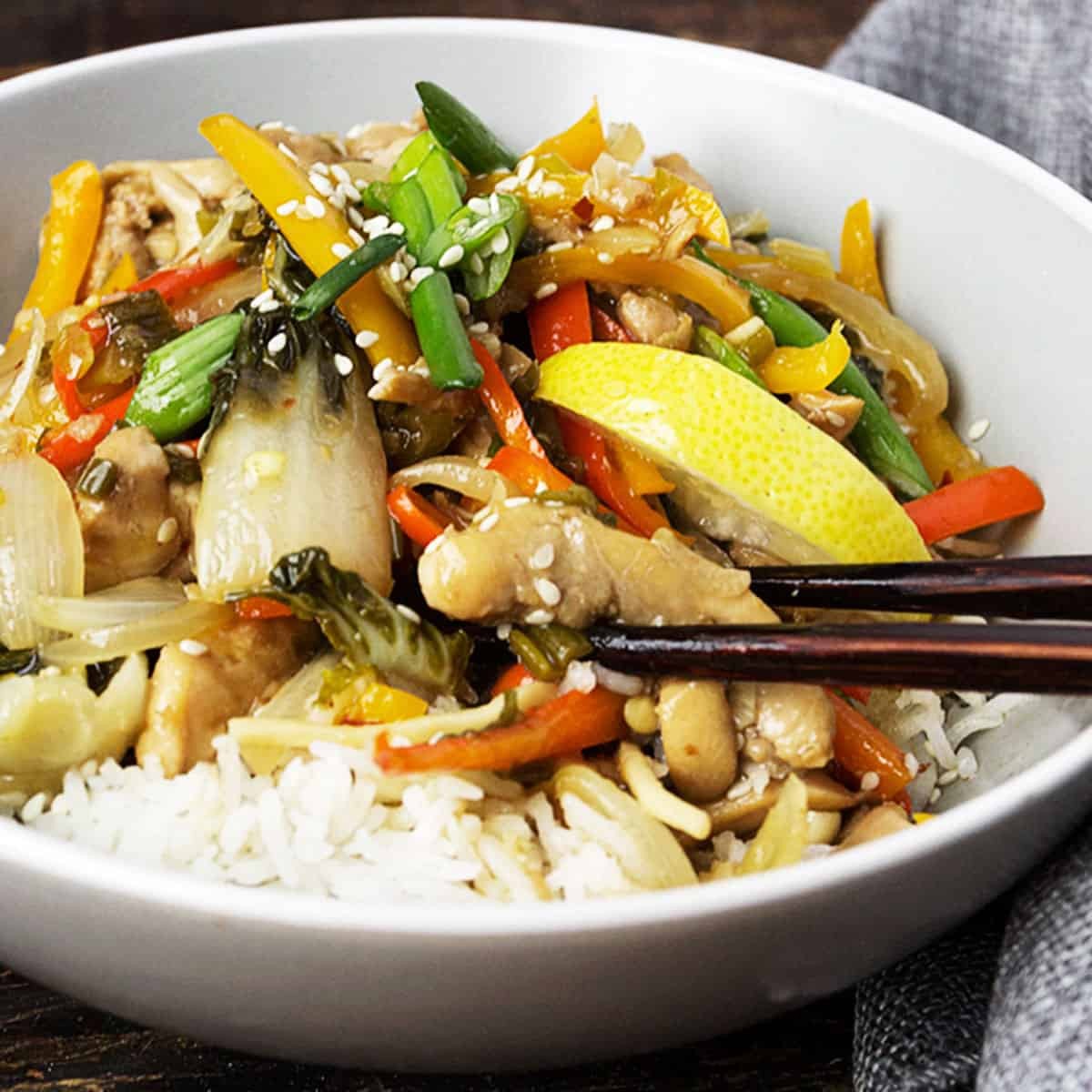 lemon herb chicken and vegetable stir-fry