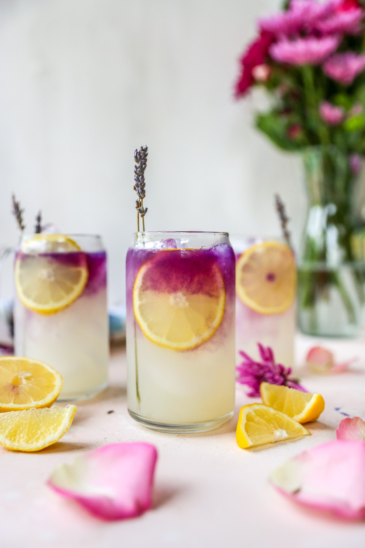 Hugo Lavender Spritz cocktail with lemon and lavender garnish